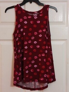 NWT Lipstick Kiss Print Tank Top Morron Pink Red 💋 Lips Sz.S Apt.9